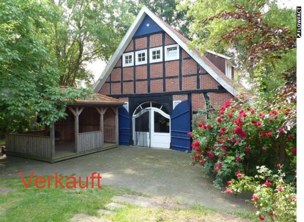 Bippen: Fachwerk-Heuerhaus mit Nebengebäuden in absoluter Alleinlage! 