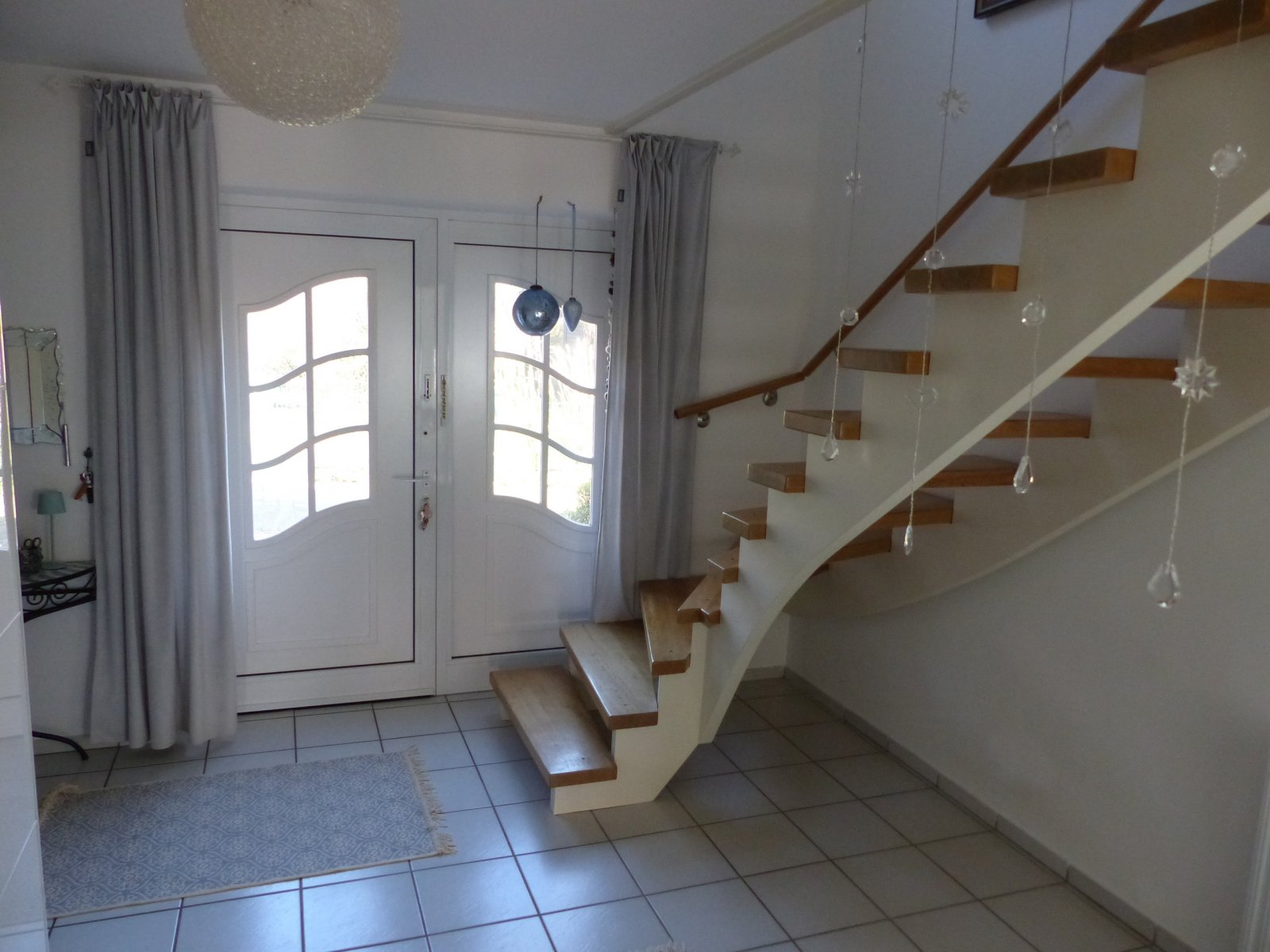 Gepflegtes EFH in ruhiger Sackgassenlage – Idyllisch an Feld- und Waldrand gelegen!