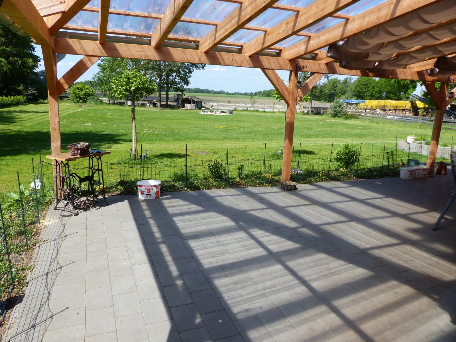Großzügiges Wohnhaus mit Werkstatt, Hallen und vielfältigen Nutzungsmöglichkeiten in Außenlage!