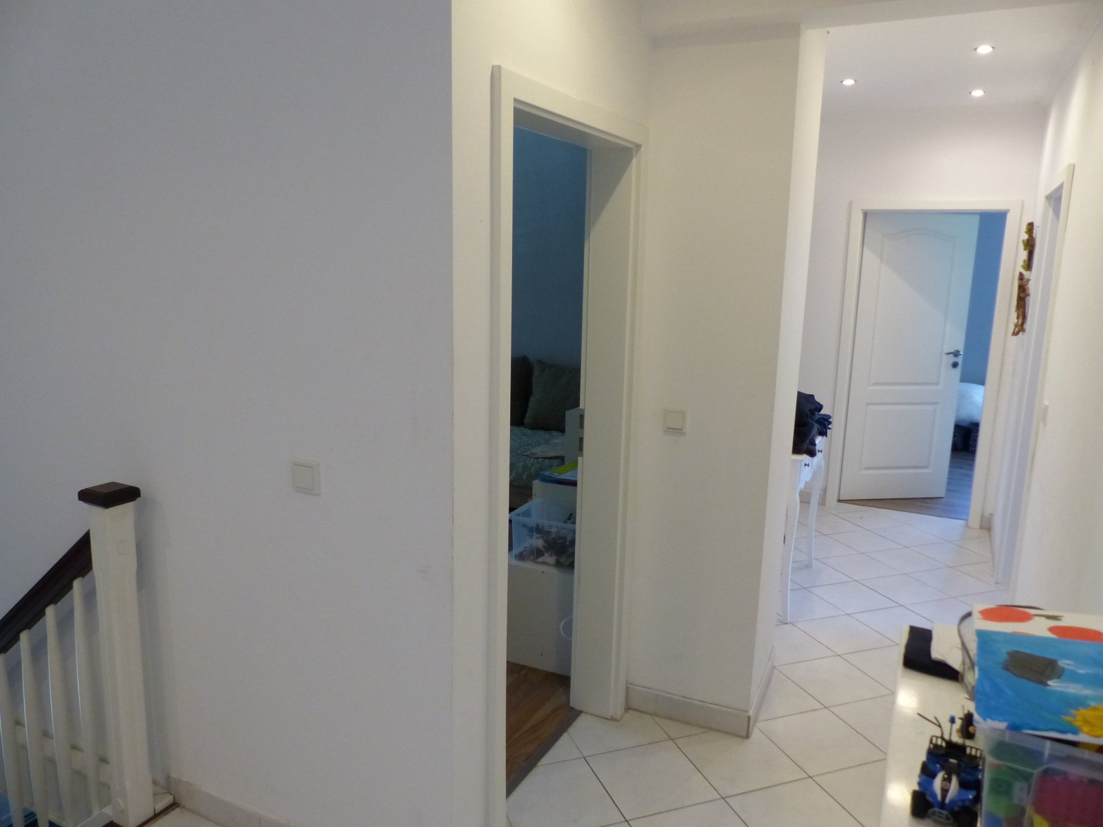 Großzügiges Wohnhaus mit Werkstatt, Hallen und vielfältigen Nutzungsmöglichkeiten in Außenlage!