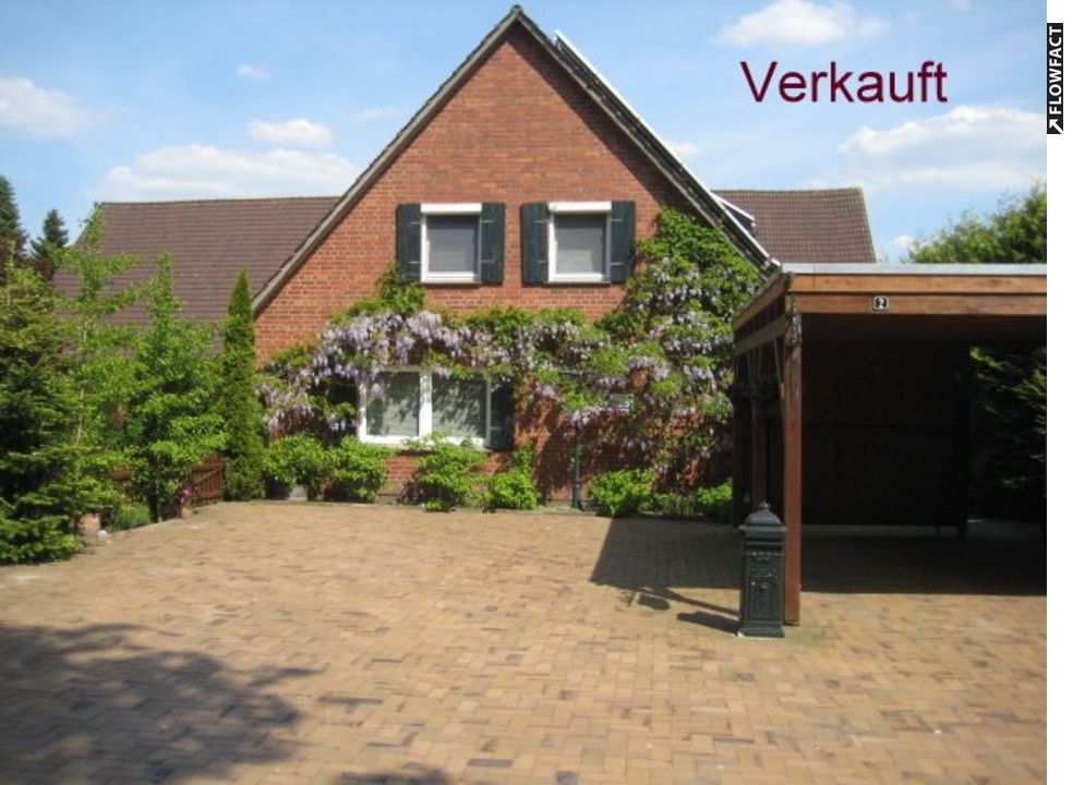 Vrees: Ländliches Anwesen mit Nebengebäude! 