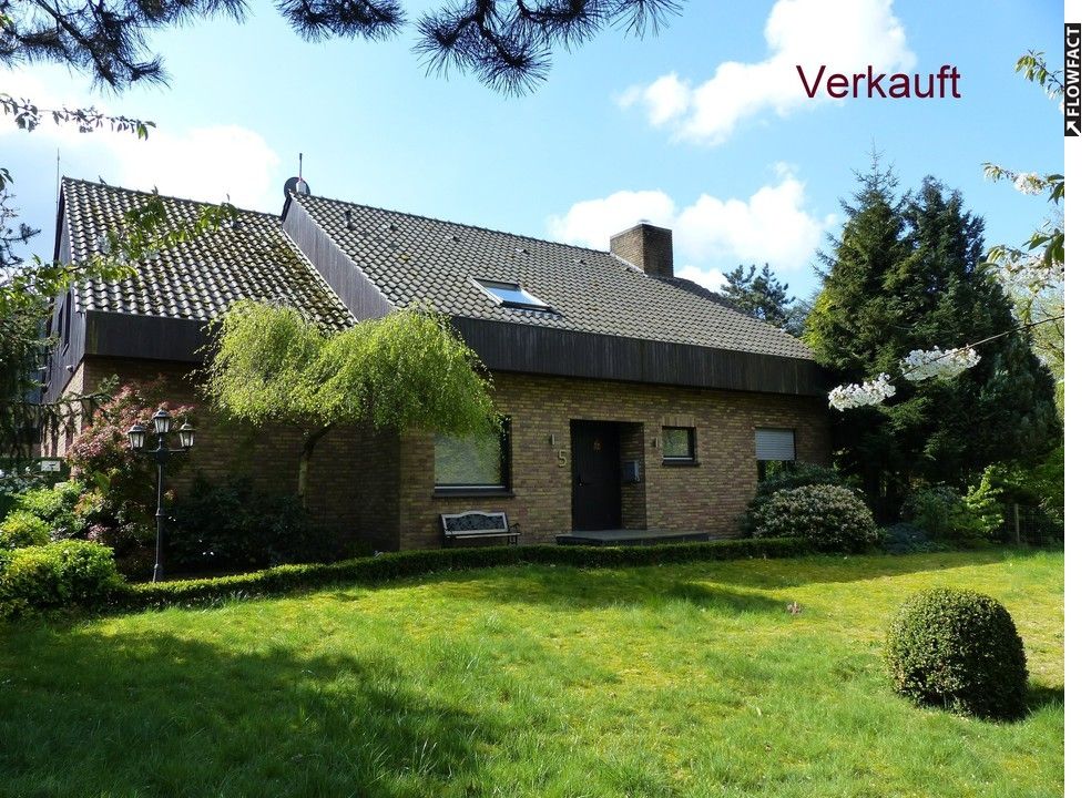 Gersten: Geplegte Hofstelle mit Ein- bzw. Zweifamilienhaus und isolierte Lagerhallen! 